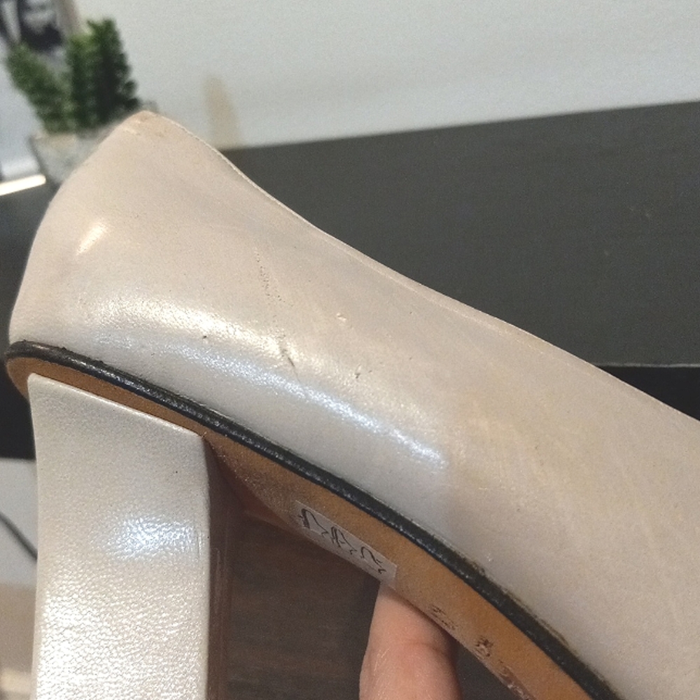 Vtg FENDI heels - Picture 12 of 12